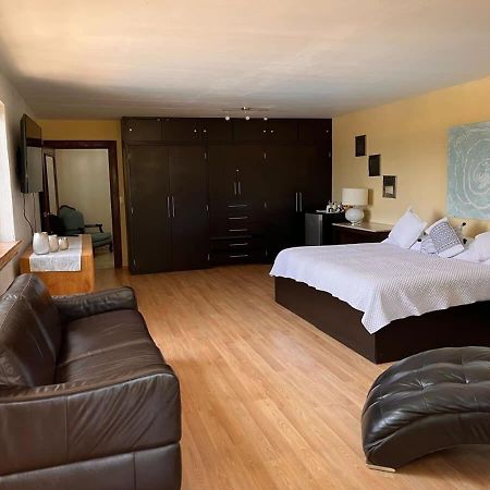 Casa Galeana- Tropical 1-Bd 1-Wc Mountain Top Luxury Suite With Stunning Views 阿吉吉克 外观 照片