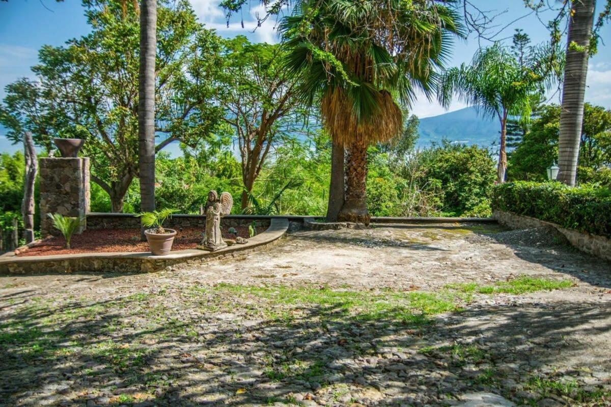 Casa Galeana- Tropical 1-Bd 1-Wc Mountain Top Luxury Suite With Stunning Views 阿吉吉克 外观 照片